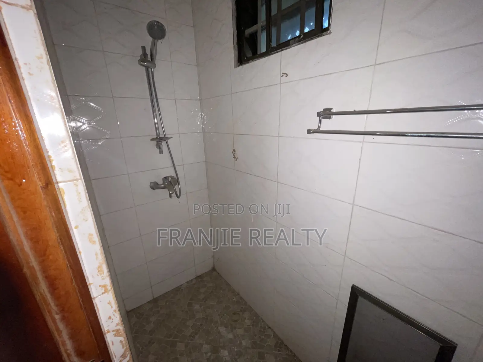 2bdrm Apartment in Toll Booth for rent