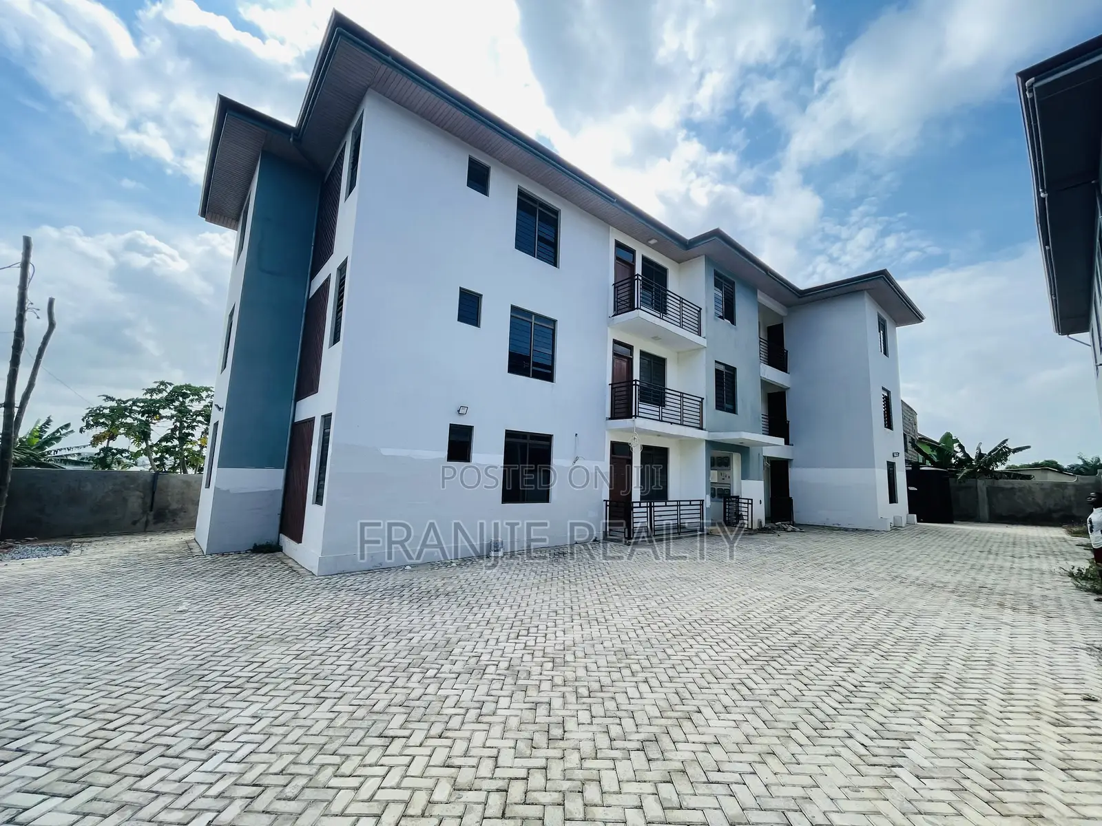 2bdrm Apartment in Toll Booth for rent