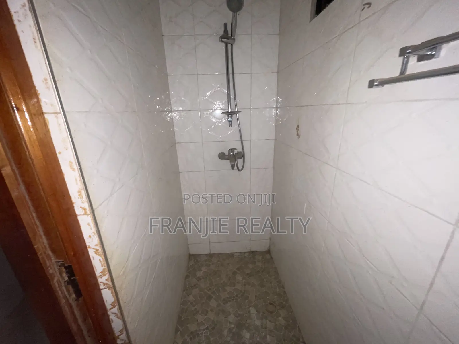 2bdrm Apartment in Toll Booth for rent