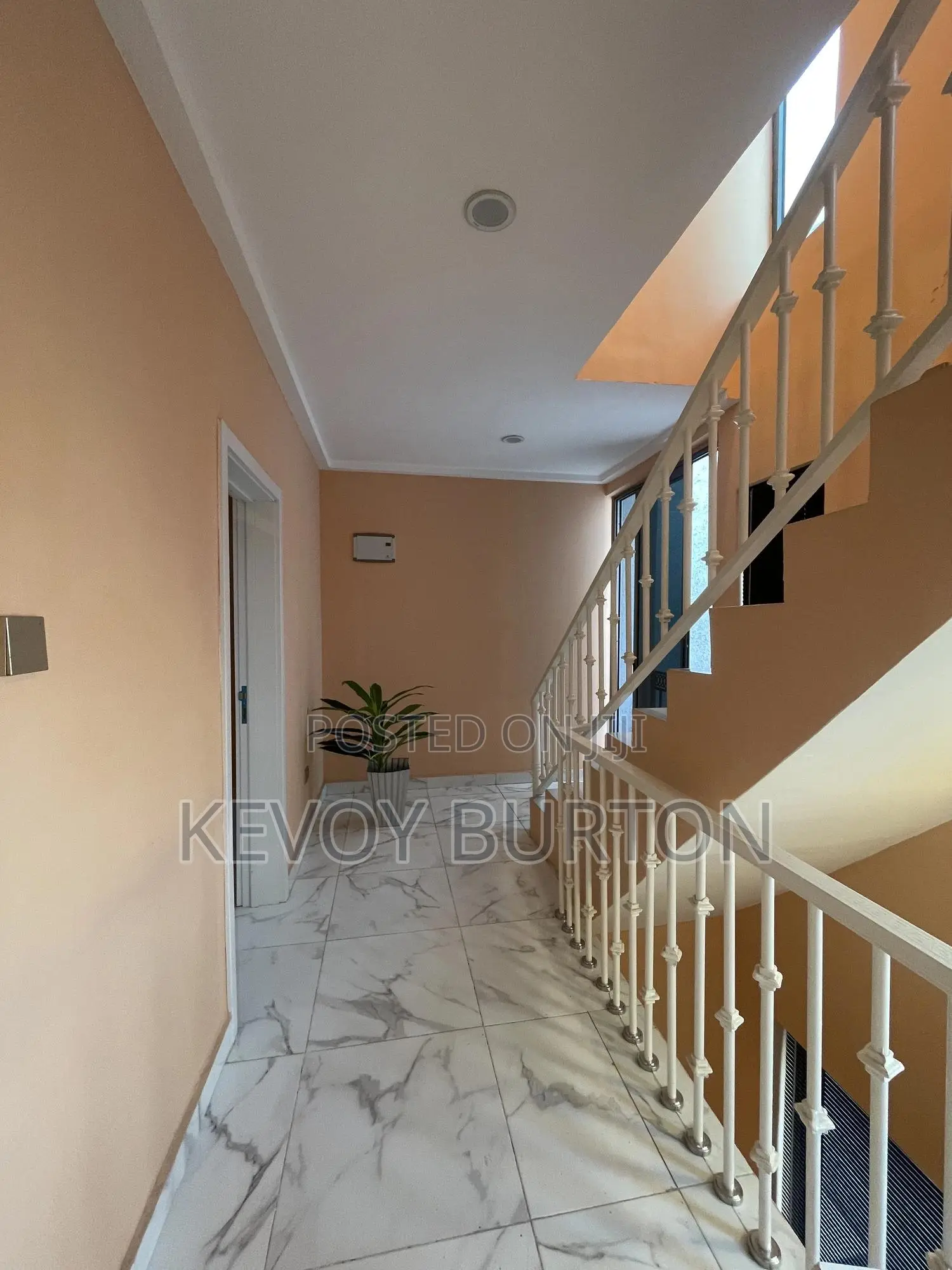 Furnished 2bdrm Condo in Icon Villas, School Junction for rent