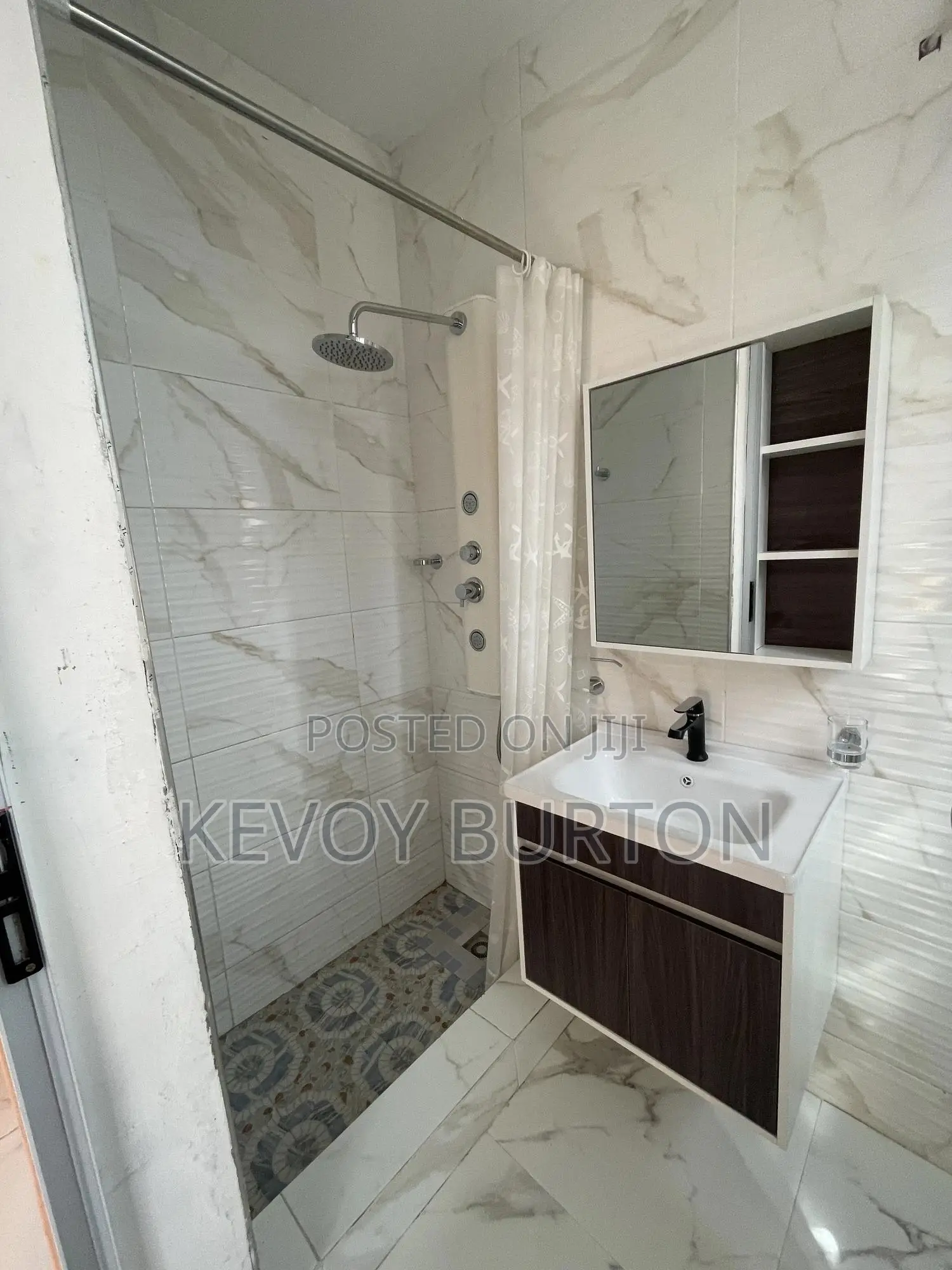 Furnished 2bdrm Condo in Icon Villas, School Junction for rent