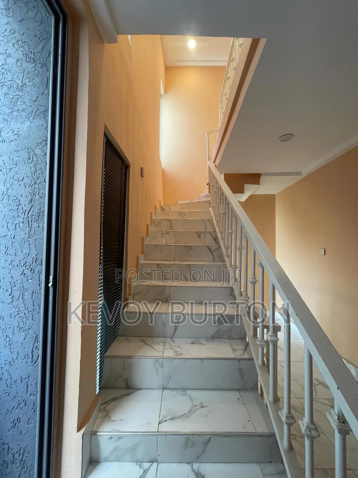 Furnished 2bdrm Condo in Icon Villas, School Junction for rent