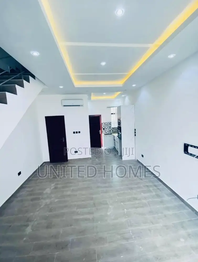 2bdrm House in Adjiriganor for rent