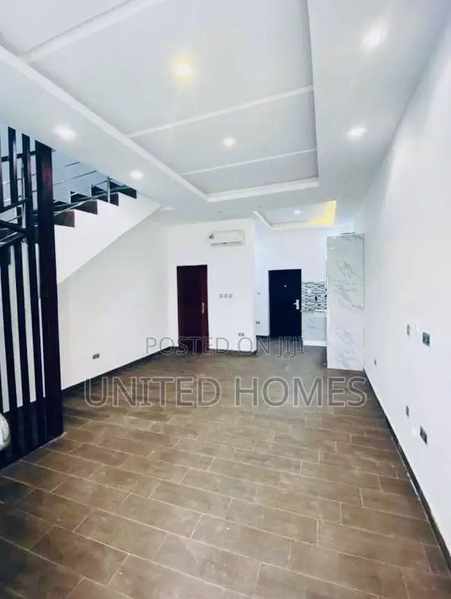 2bdrm House in Adjiriganor for rent