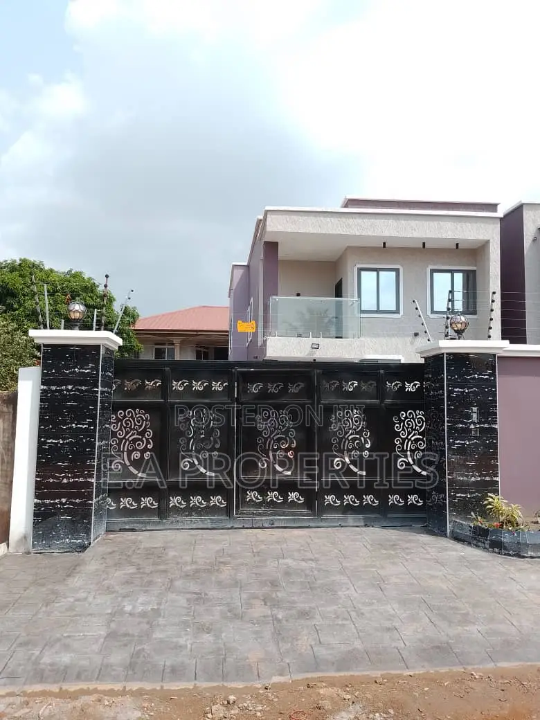 4bdrm House in E A Properties, Frafraha for sale