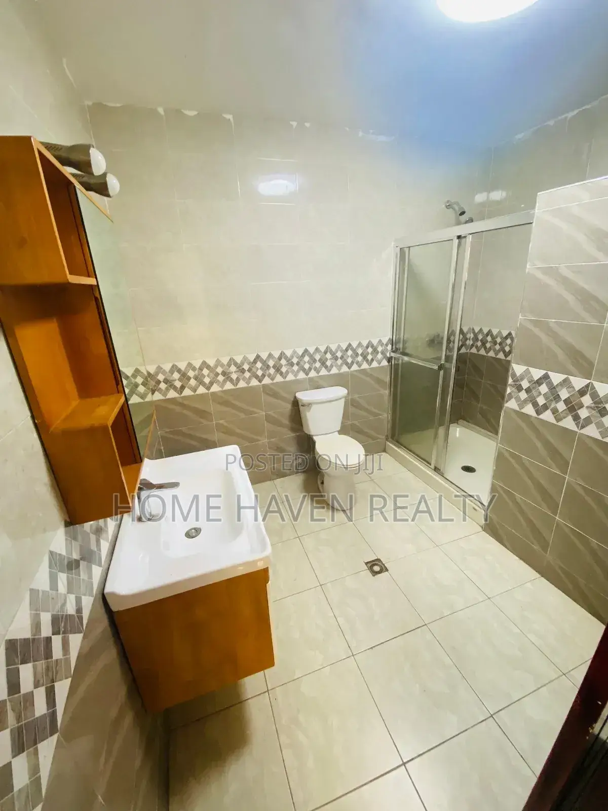 3bdrm Apartment in Adjiriganor, East Legon for rent