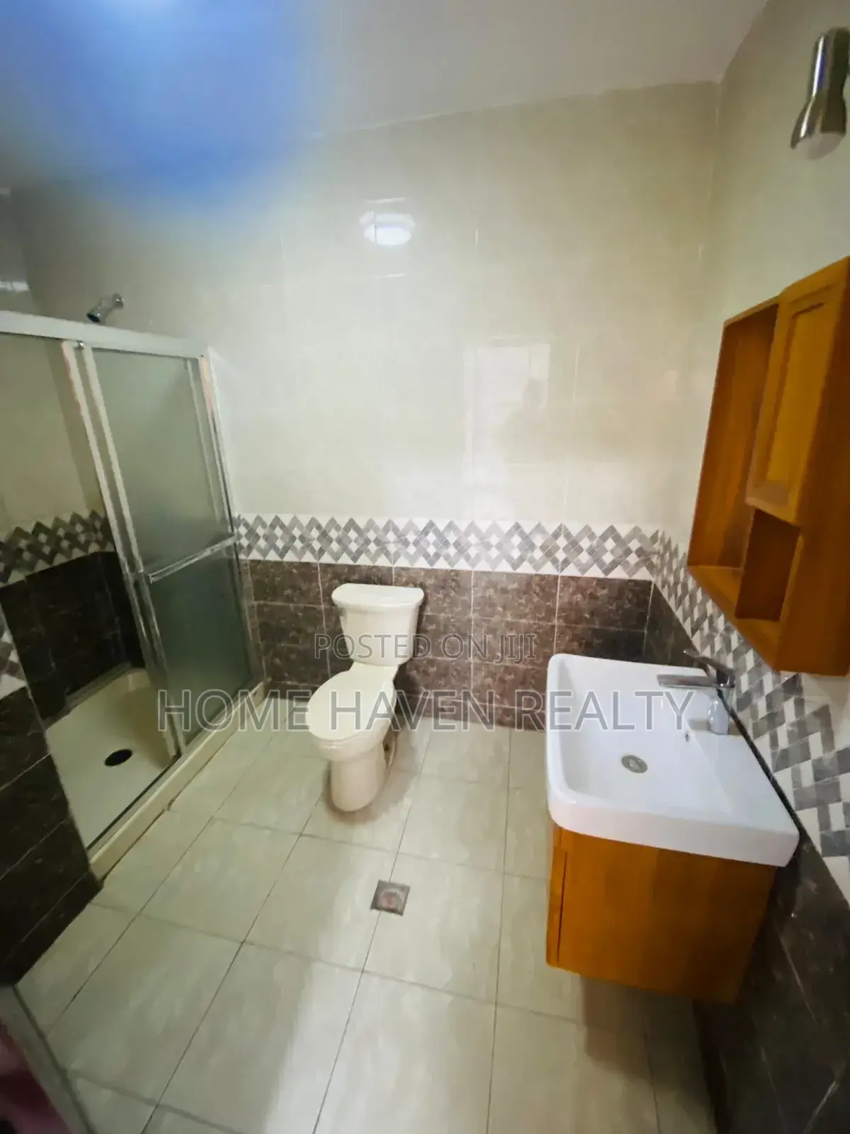 3bdrm Apartment in Adjiriganor, East Legon for rent
