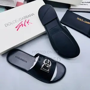 D G Men’S Leather Open Toe Smooth Pattern Slippers