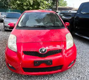 Toyota Vitz 1.3 AWD 3dr 2010 Red