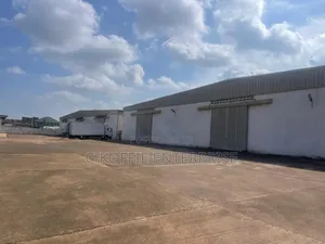 3,500 SQM at Tema 4 Rent