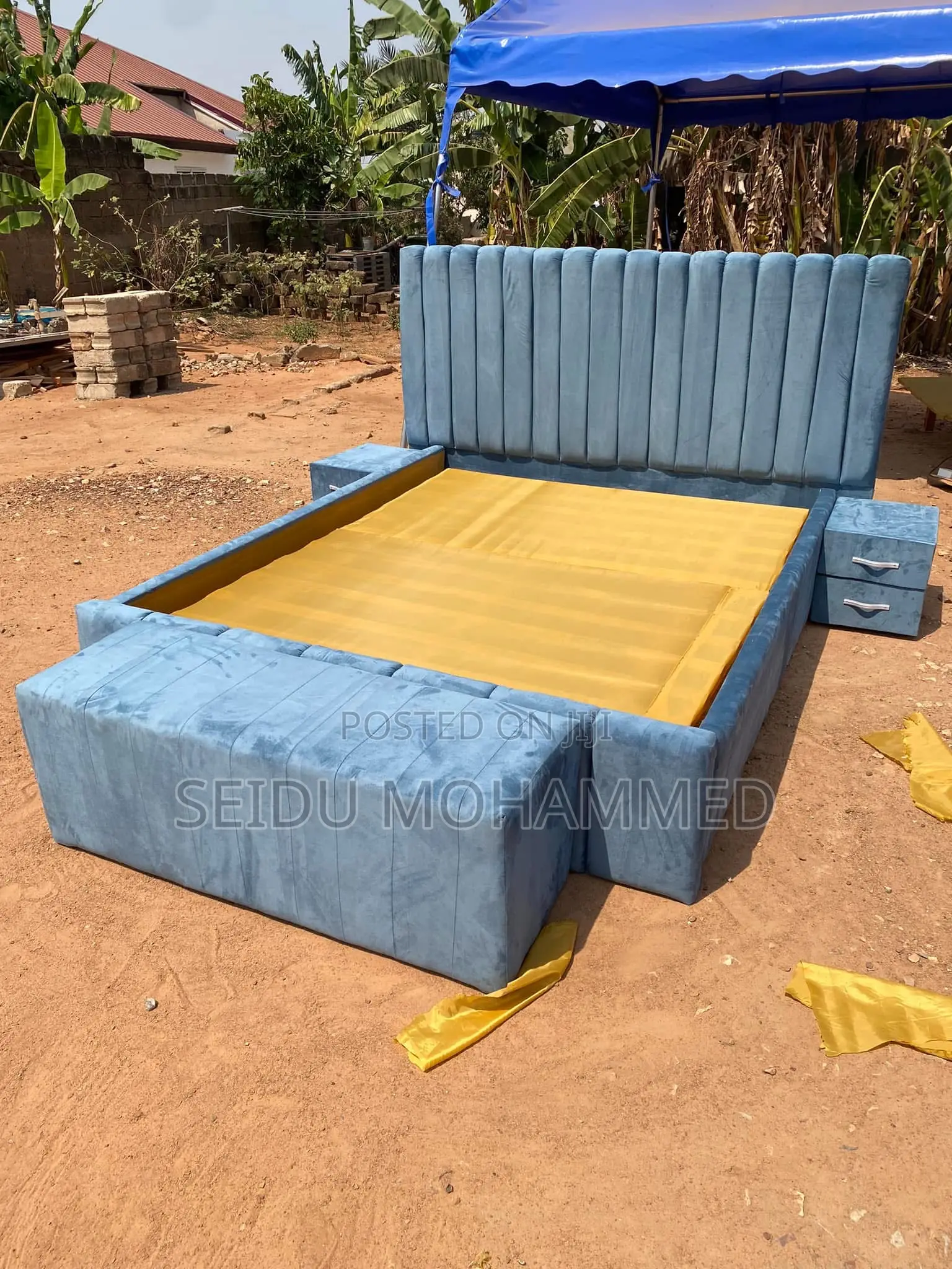 Design Double Bed Frame With 2 Side Withdrawal and Ottoman