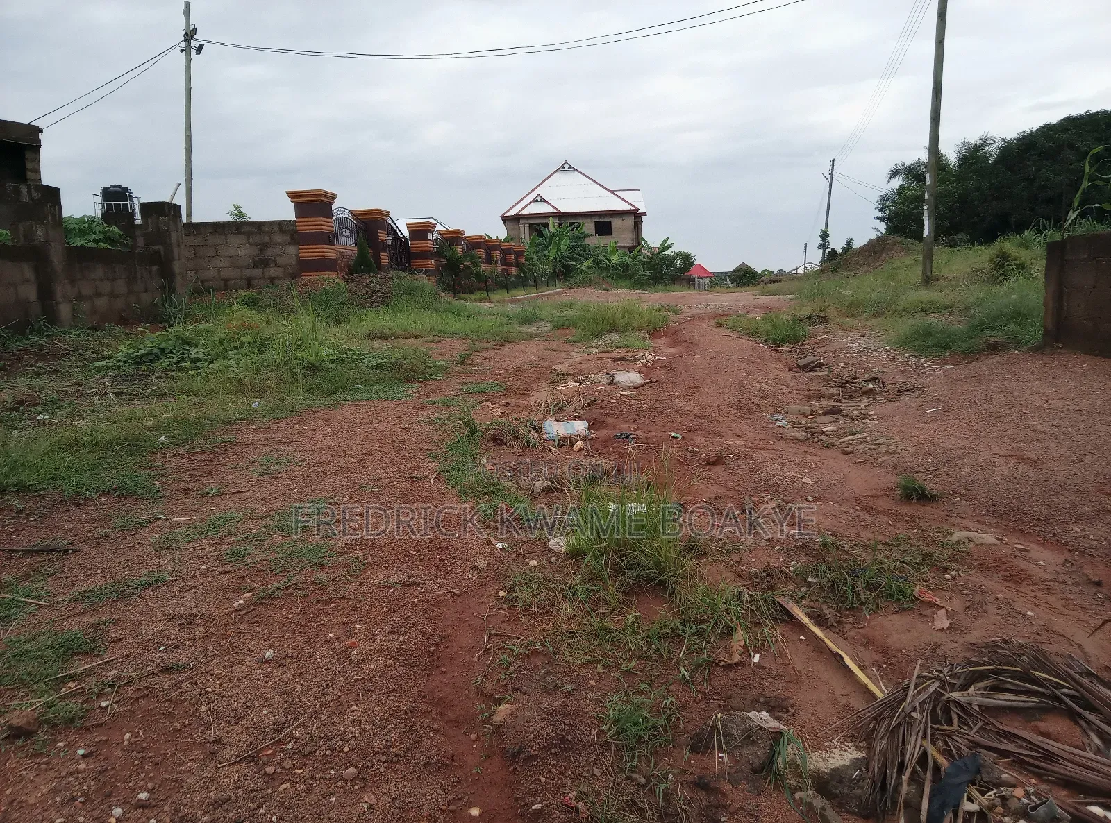 6bdrm House in Brother K Estate, Kumasi Metropolitan for sale