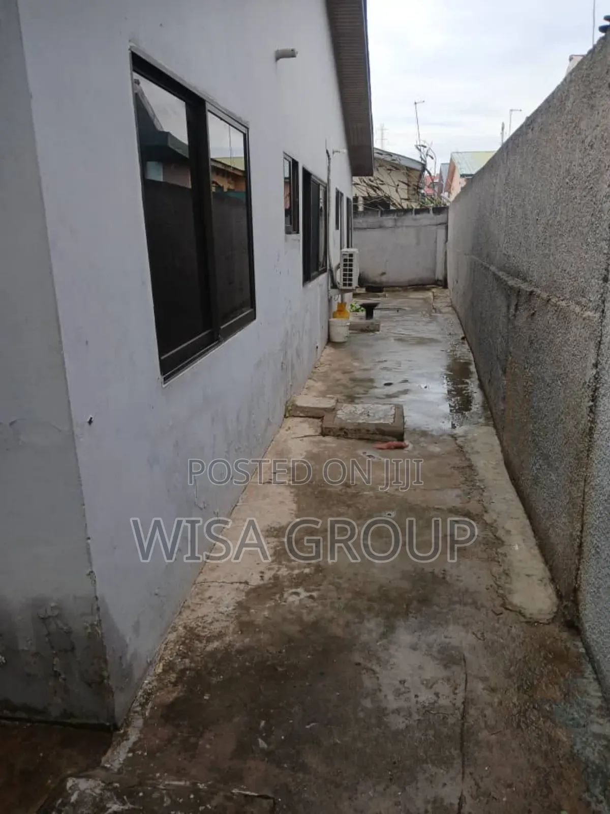 6bdrm House in Wisa Group, Accra Metropolitan for sale