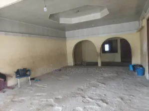6bdrm House in Brother K Estate, Kumasi Metropolitan for sale