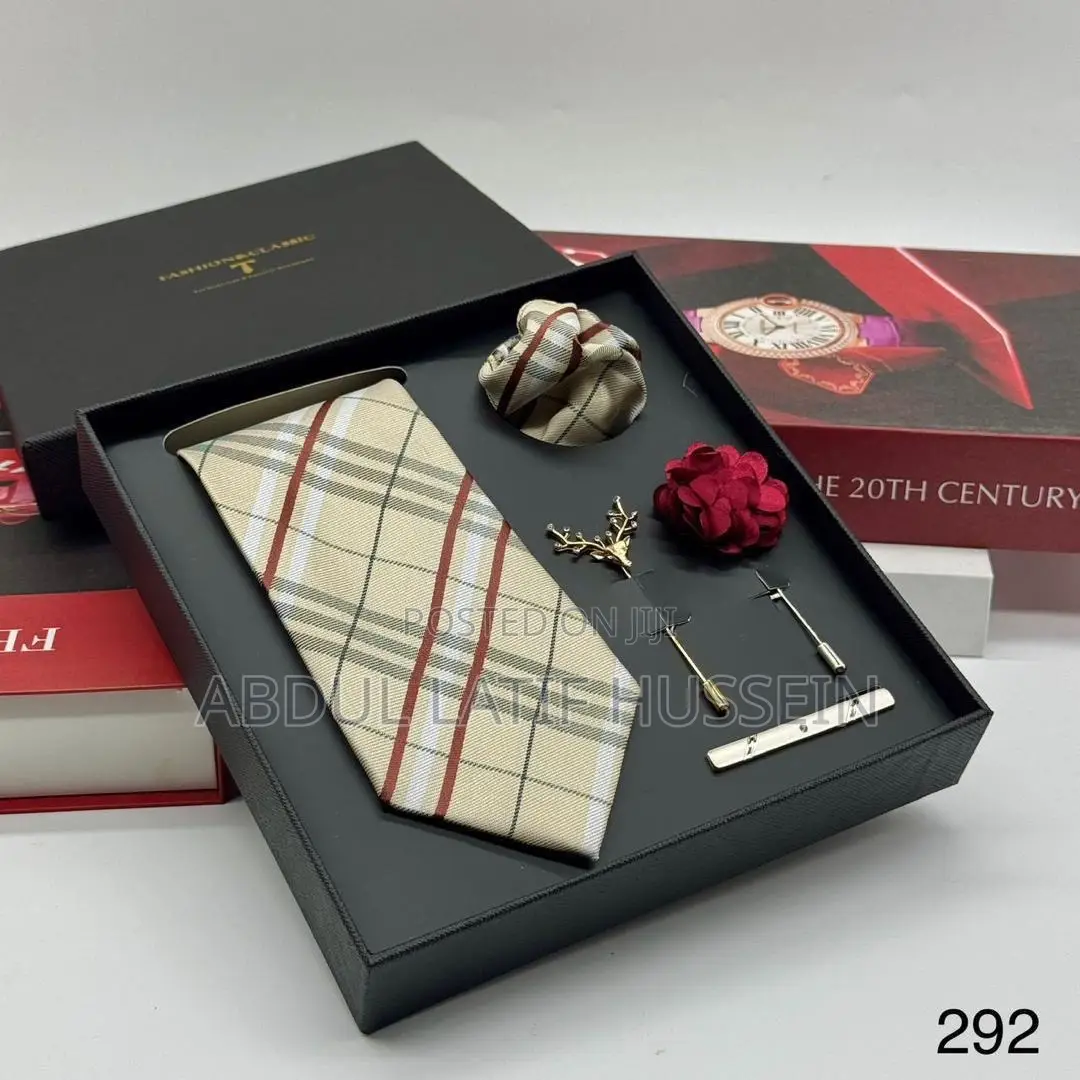 Elegant Paisley Accessory Set