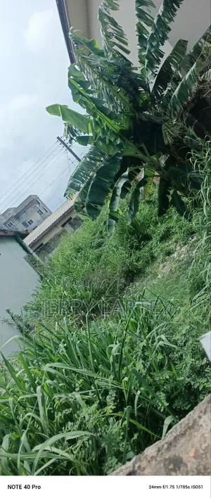 5bdrm Apartment in Dansoman for sale