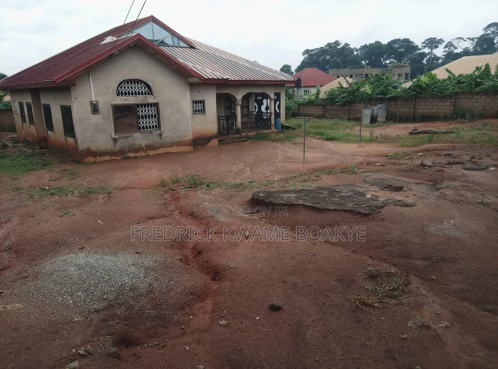 5bdrm House in Brother K Estate, Kumasi Metropolitan for sale