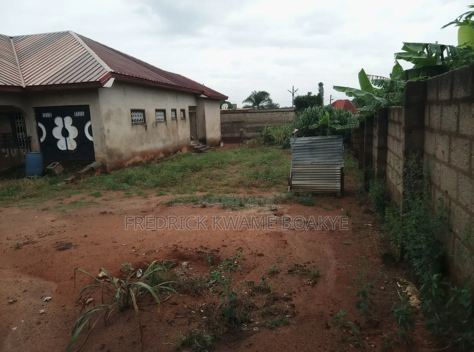 5bdrm House in Brother K Estate, Kumasi Metropolitan for sale