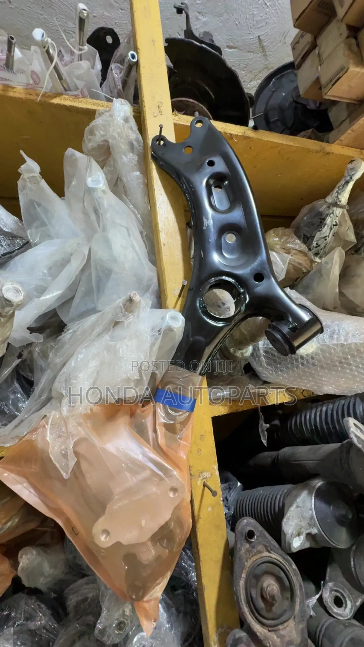 Honda Cr-v 2017,2019,2020.2022 Lower Arm.