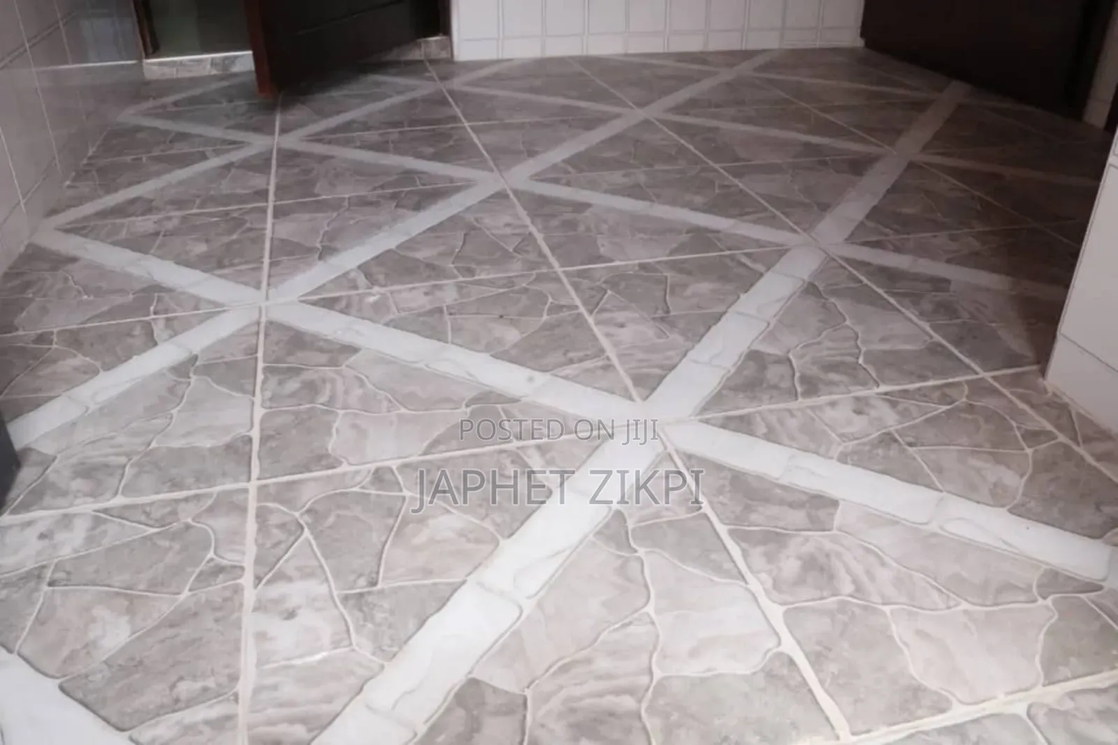 18bdrm Apartment in Kwabenya for sale