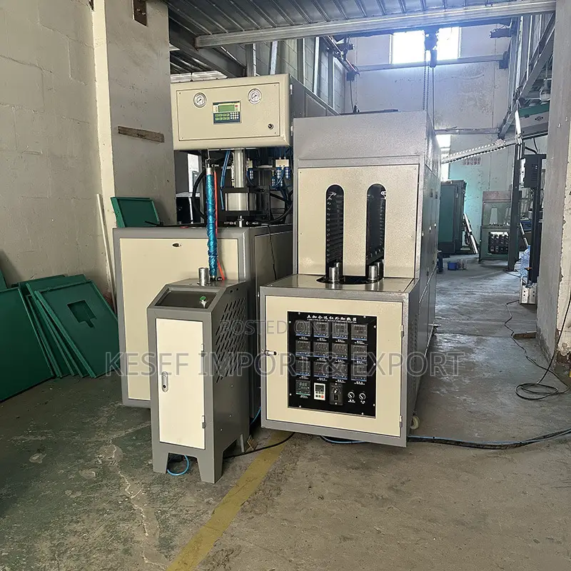 Bottle Blow Molding Machine