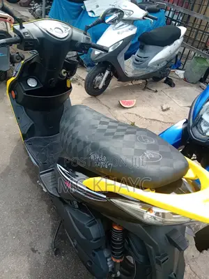 Kymco 2017 Yellow