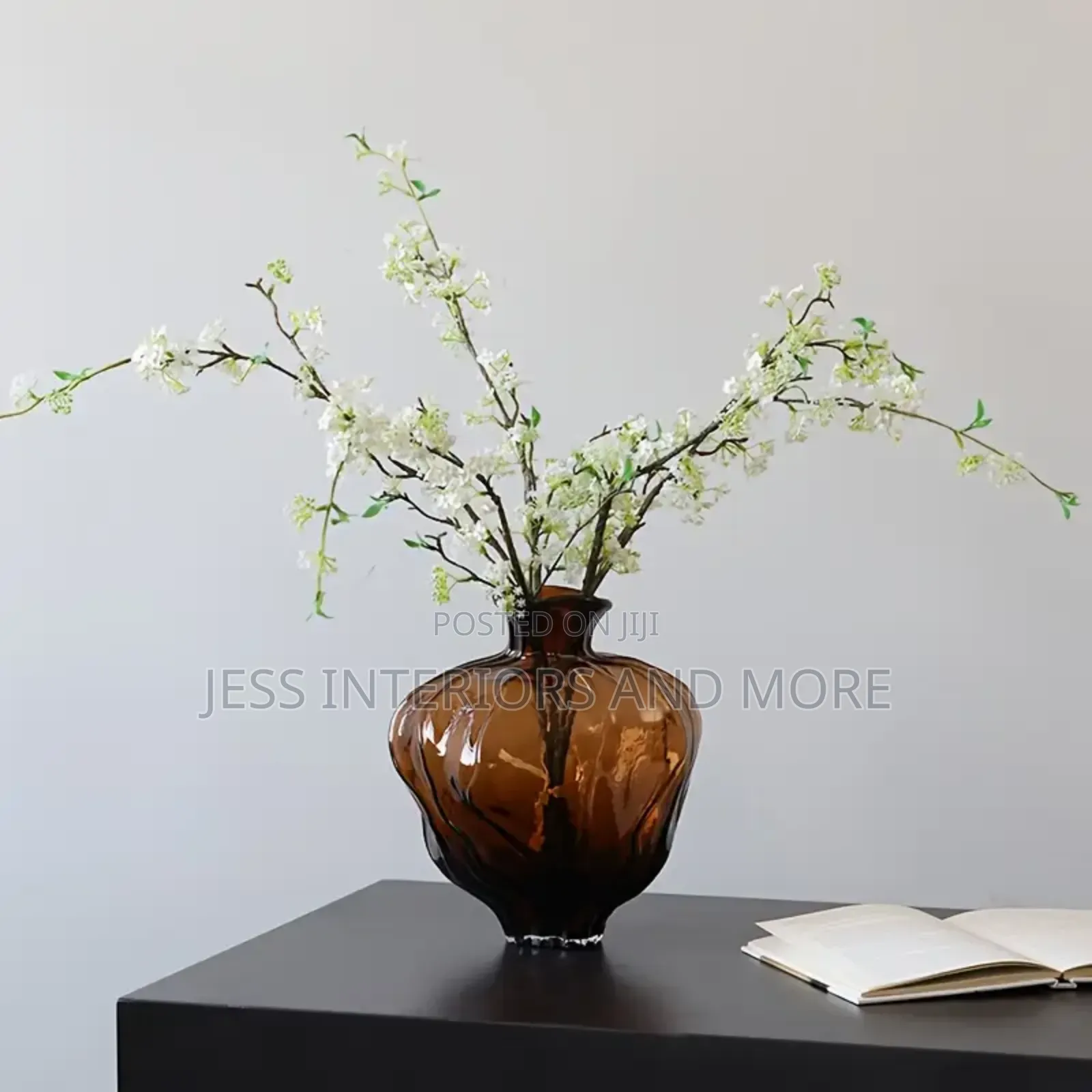 Flower Vase (Amber)
