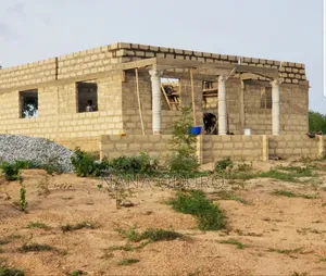 2bdrm House in Eval Property, Effutu Municipal for sale