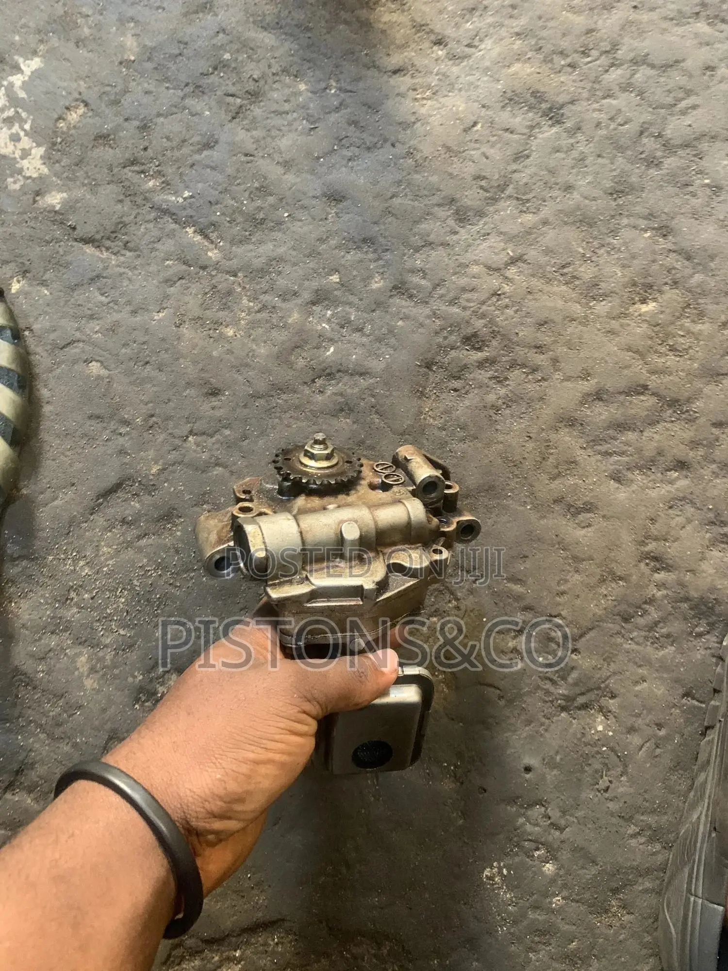Toyota Camry/ Rav4 (2az) Oil Pump