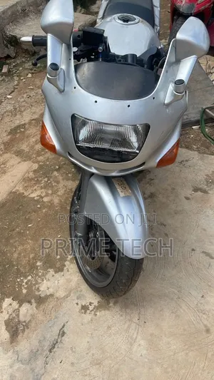 Kawasaki 1998 Silver