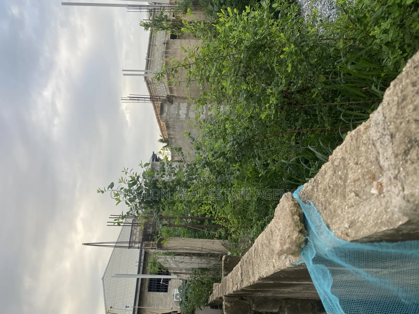 Site Plan and Indenture