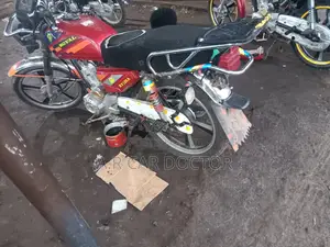 Royal Motorcycle 2023 Red