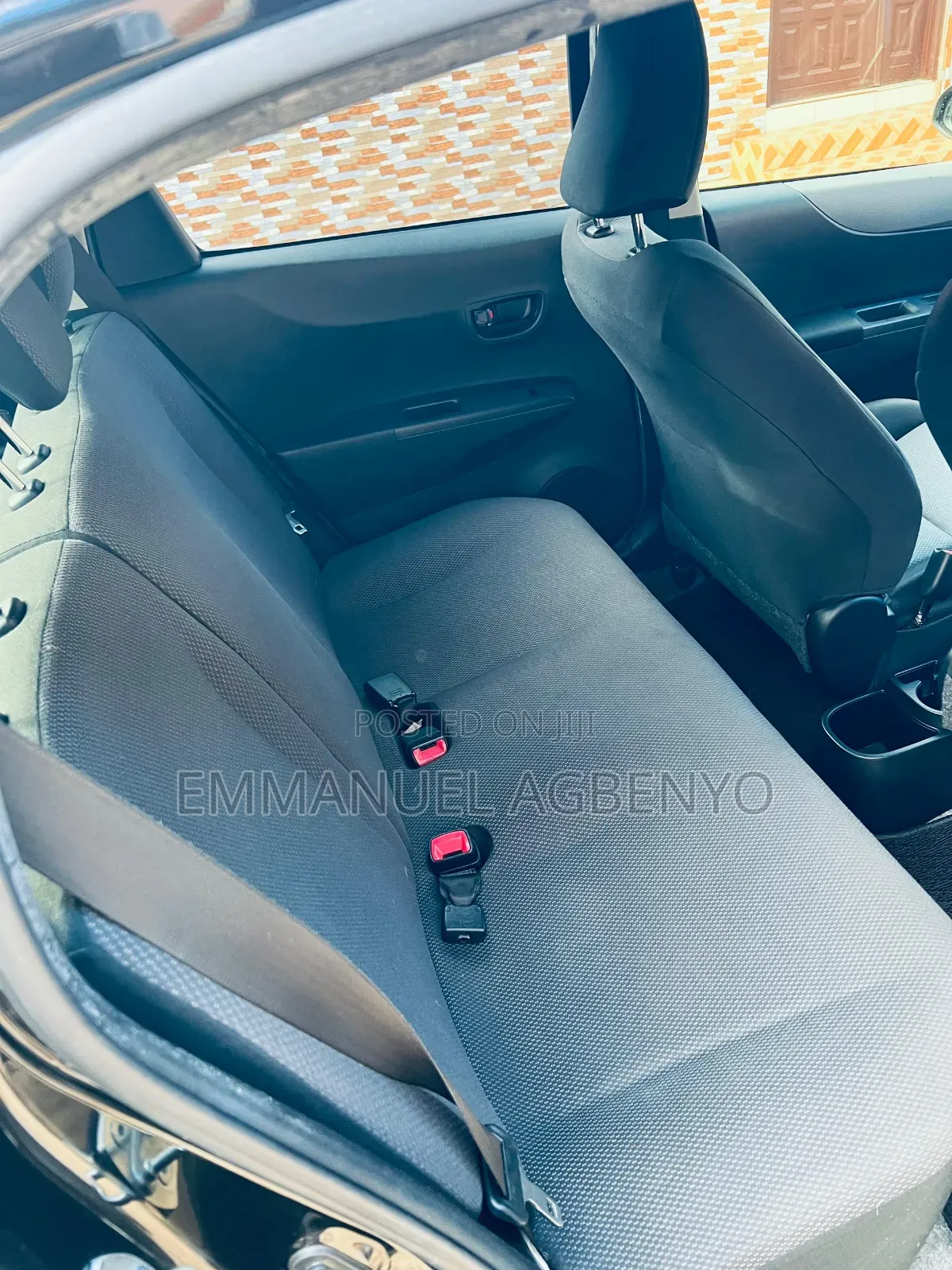 Toyota Vitz 1.3 FWD 5dr 2014 Black