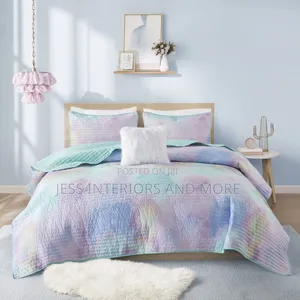 Printed Quilt Set (Queen Size)