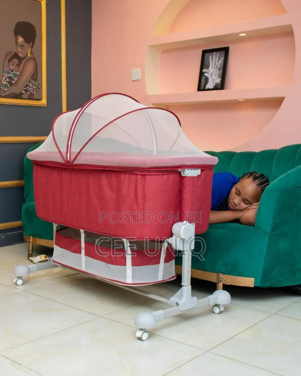 Elegance Baby Bassinet With Adjustable Wheels