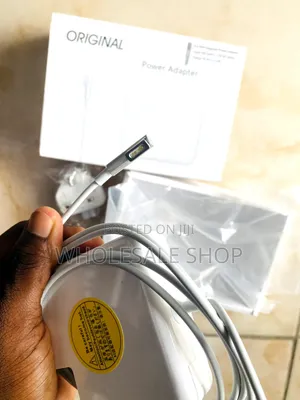 85w Magsafe Power Adapter ( Macbook Adpater)