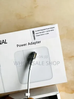 85w Magsafe Power Adapter ( Macbook Adpater)