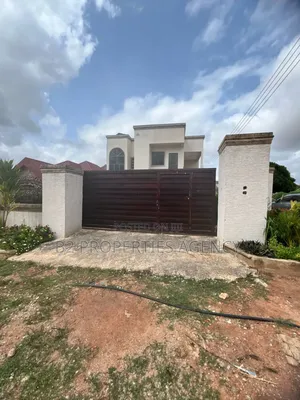 Furnished 4bdrm House in B2 Properties Agency, Kumasi Metropolitan