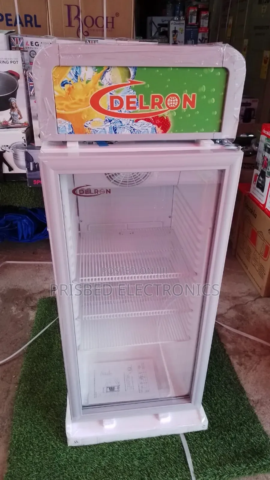 "Delron Display / Showcase Fridge 115 Litres
