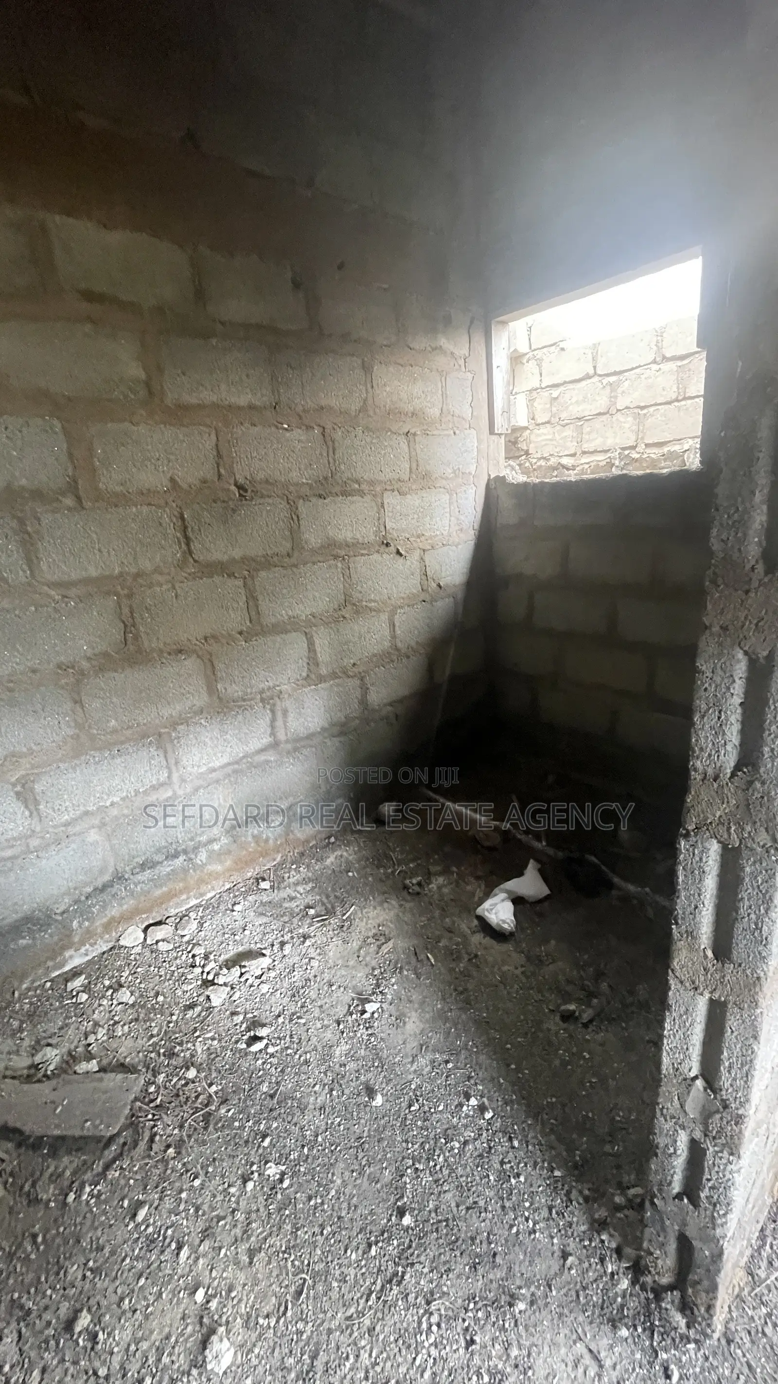 4bdrm House in Sefdard Real Estate, Amasaman for sale