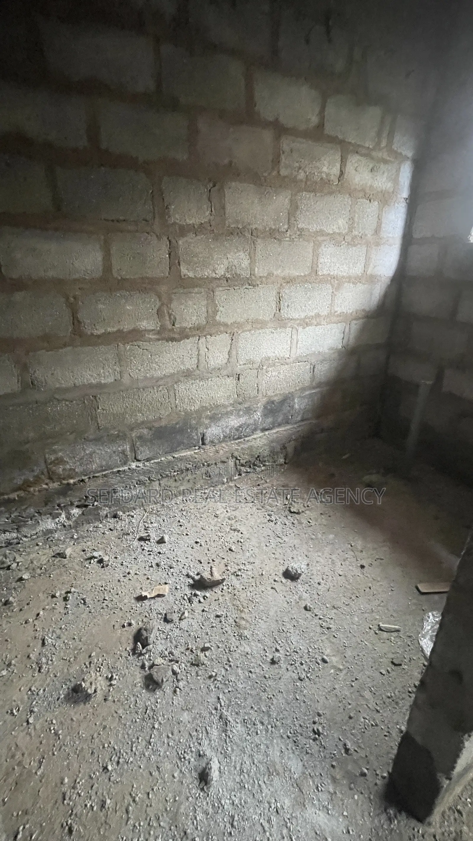 4bdrm House in Sefdard Real Estate, Amasaman for sale