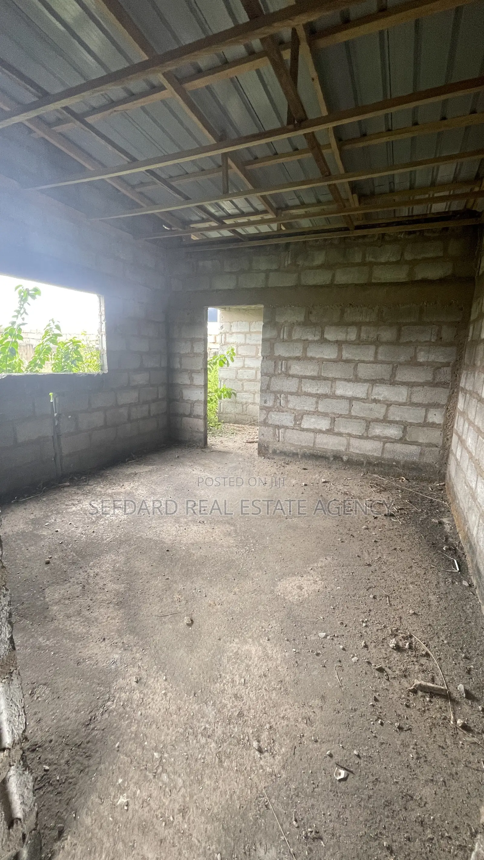 4bdrm House in Sefdard Real Estate, Amasaman for sale