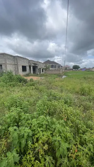 4bdrm House in Sefdard Real Estate, Amasaman for sale