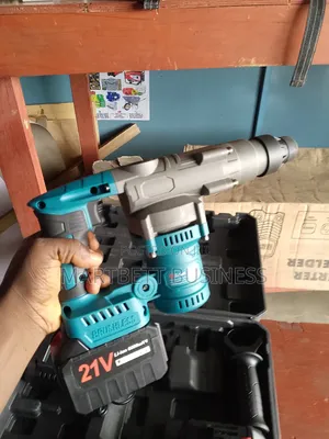 Concrete Chargeable Drilling Machine With 2 Batteries