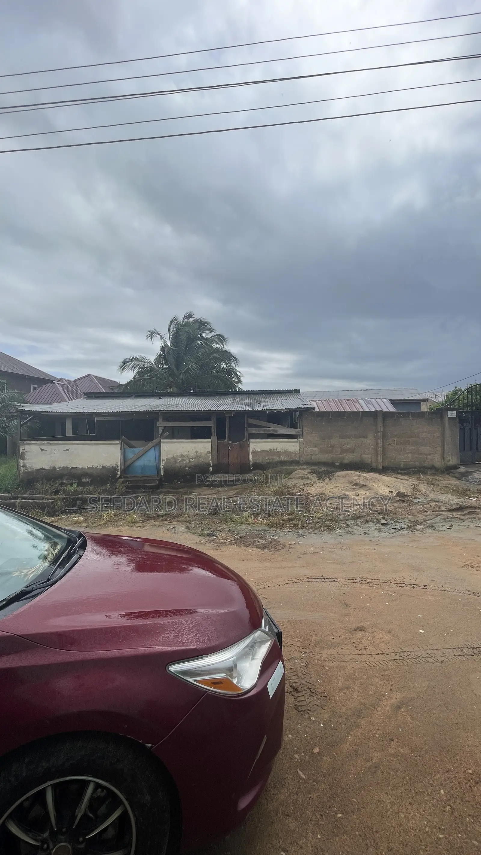 3bdrm House in Sefdard Real Estate, Amasaman for sale