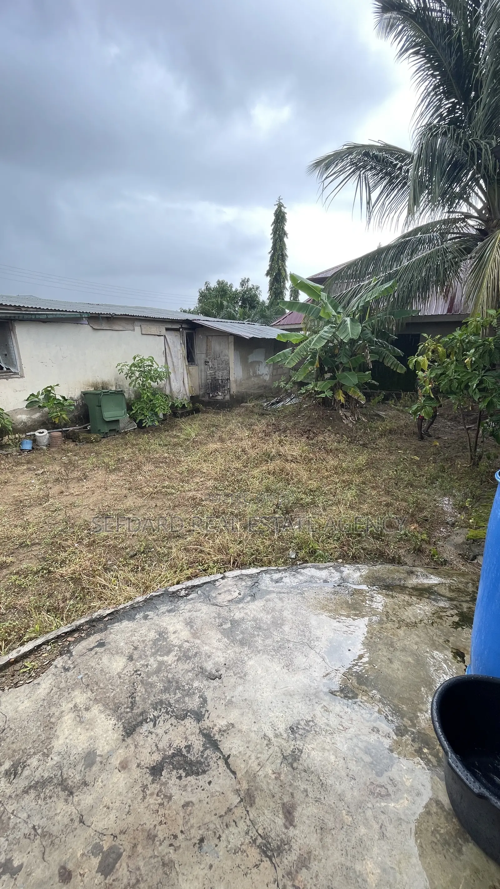 3bdrm House in Sefdard Real Estate, Amasaman for sale