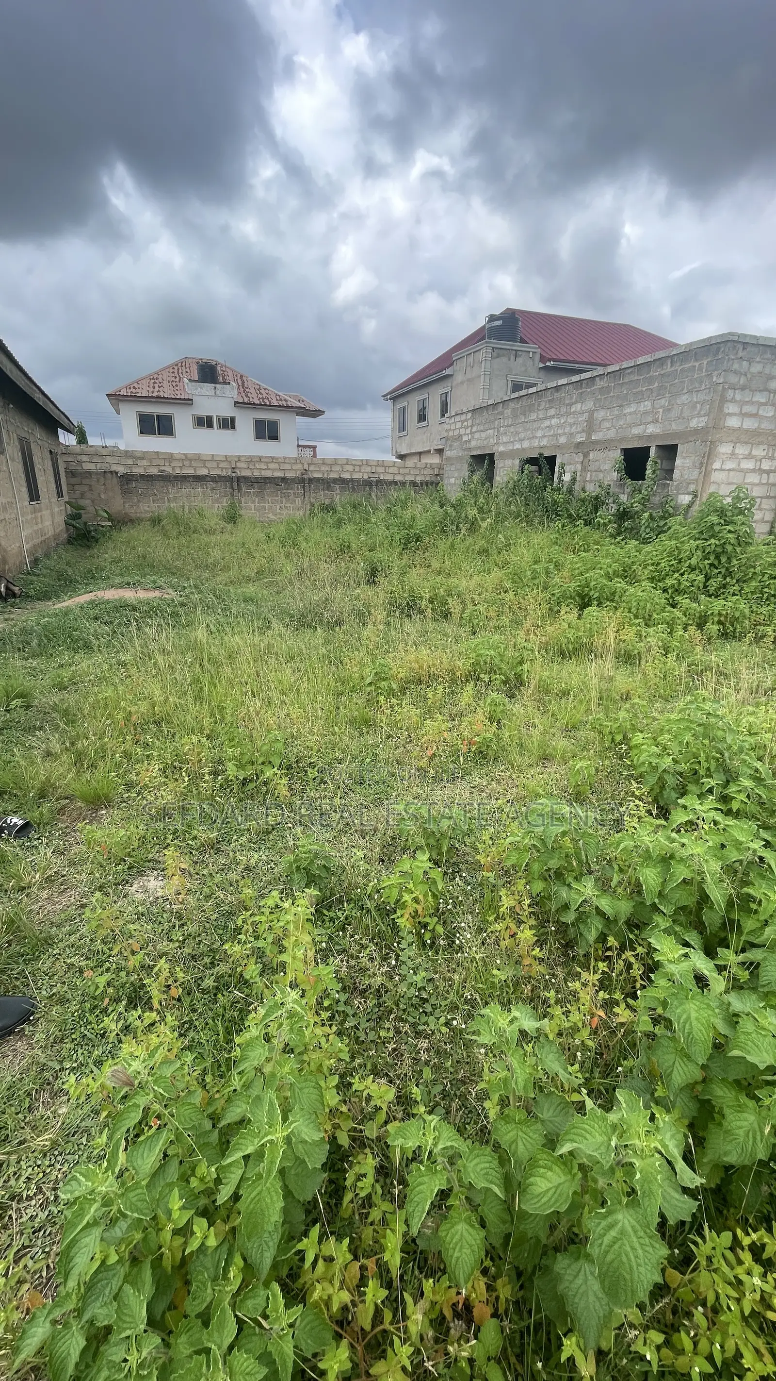 4bdrm House in Sefdard Real Estate, Amasaman for sale