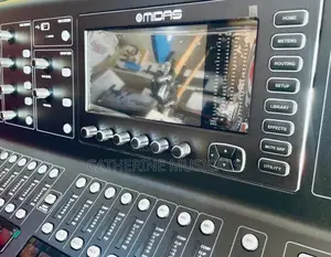 Midas M32 Live Mixer