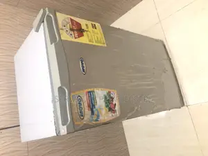 Immaculate Sub-Zero Table Top Fridge