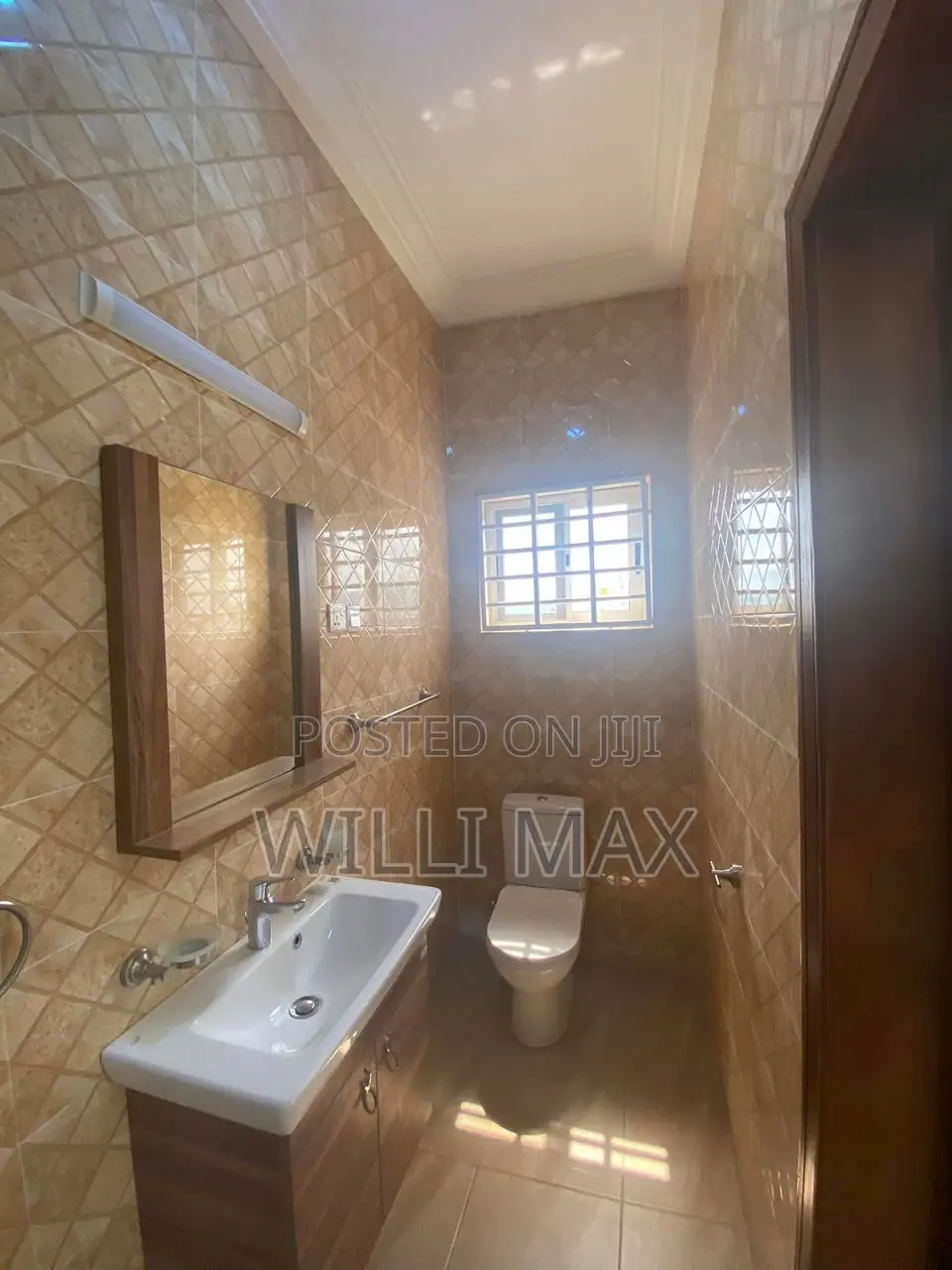 3bdrm Bungalow in Oyarifa, Ghana Flag for sale